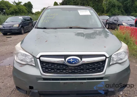 2014 Subaru Forester 2.5I z USA, uszkodzony, nr VIN JF2SJAAC2EH541162